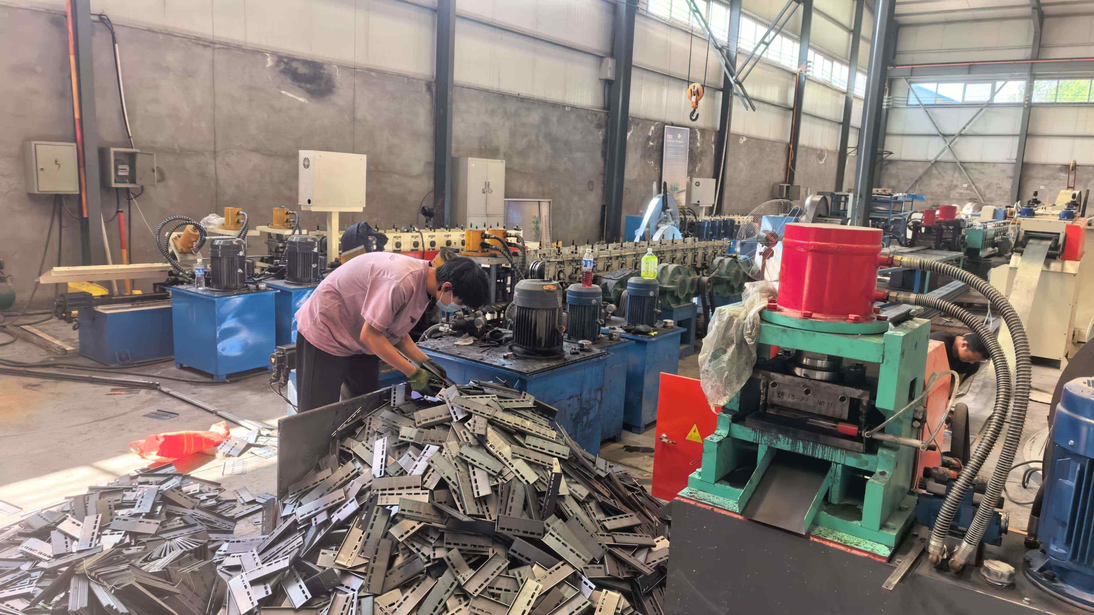 张家界市热浸锌桥架锌铝镁桥架 - 方案